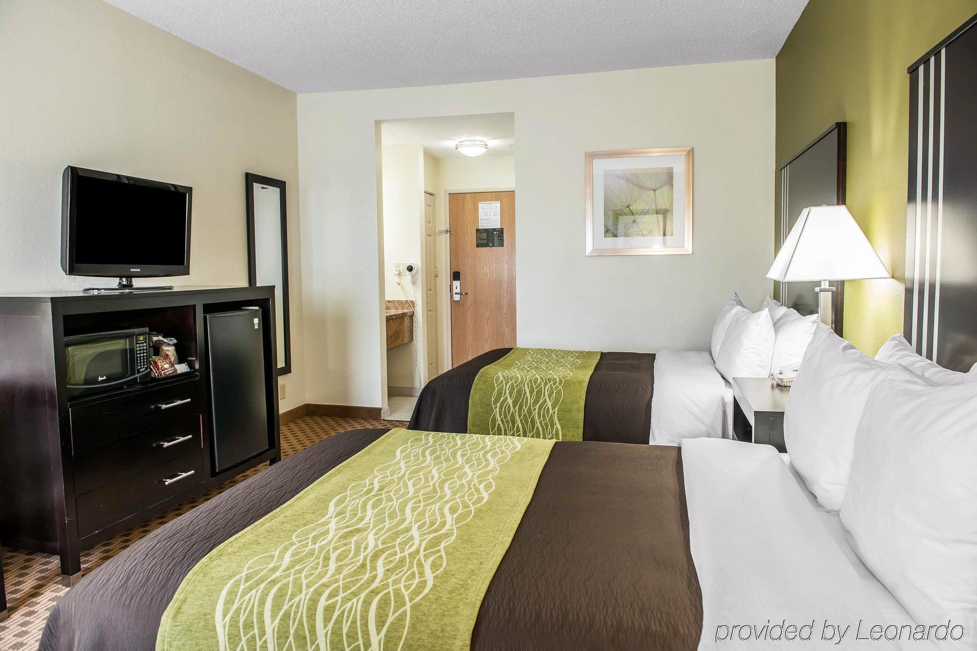 Comfort East Inn