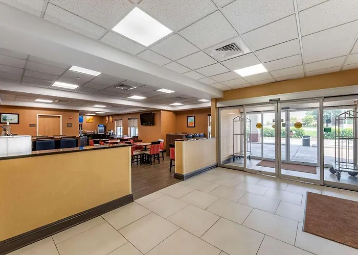 Comfort Inn East