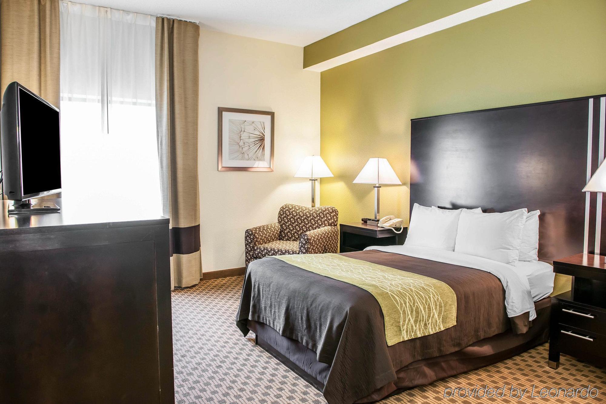 Comfort East Inn